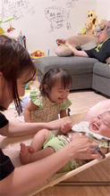 西野未姫、子どもたちとじゃれ合う姿に反響「なんて幸せな光景」「見てるだけで笑顔になる」