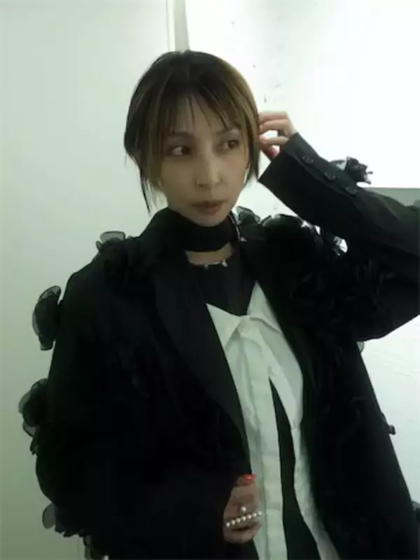 奥菜恵、46歳の現在も‟変わらぬ美しさ”に驚きの声「圧倒的」「ずっとべっぴん」
