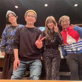 「工藤静香、wacciとのコラボ曲が大詰め　愛犬と‟一体化”した仰向け写真も反響」の画像1