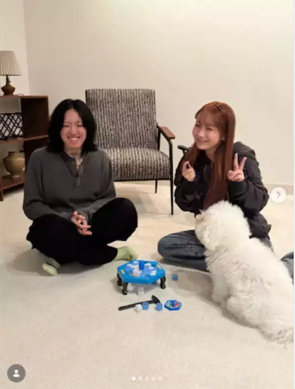 YOASOBI Ayaseとikuraが‟サシ”で新年会、仲睦まじい姿にファン「めちゃめちゃ尊い」