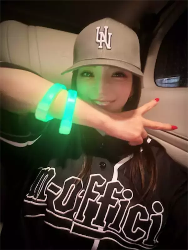 浜崎あゆみ、伝説の夏局「July 1st」への思い明かす　元AAA・浦田直也とのハグショットも