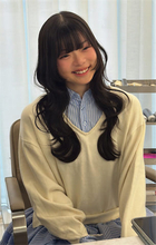 元‟小学生ホスト”の高1妹、アイドル級の大人っぽヘアを公開「ママに似て素敵な女性になっていくね」