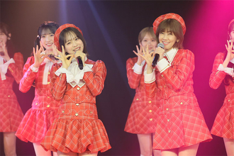 AKB48「名残り桜」発売記念イベントに松本伊代がゲストで登場「夢にまで見たような」