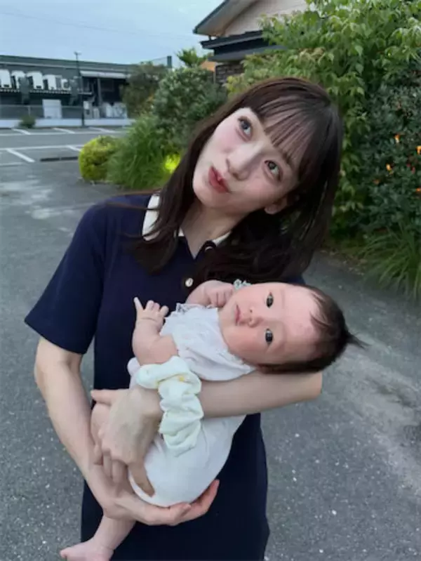 上田綺世のモデル妻・由布菜月、愛娘との2ショット公開「天使が2人」「パパ似ですね」