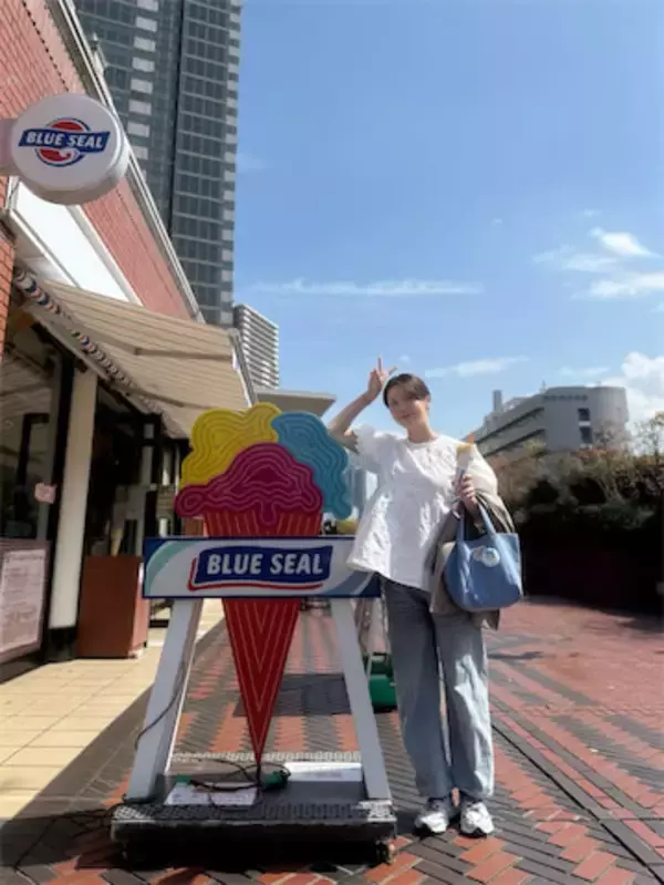 "奇跡の39歳"グラドルが産休へ「明日から無職だー」 美マタニティコーデを披露