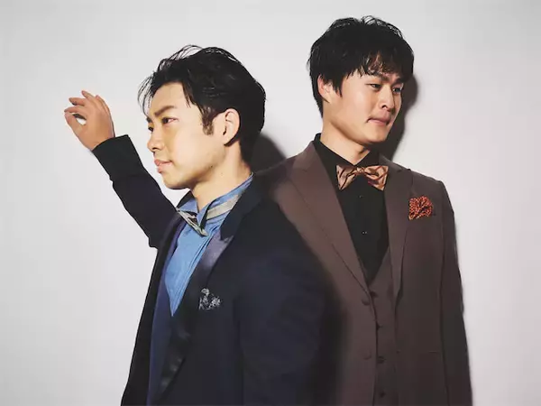 ティモンディが『ゼクシィ』で初のタキシード姿を披露、理想のプロポーズも明かす