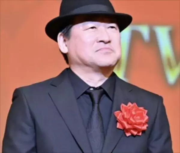 佐藤二朗めぐりフジとNHKで対応分かれる　スピンオフ制作中止とレギュラー続投、その差はどこに
