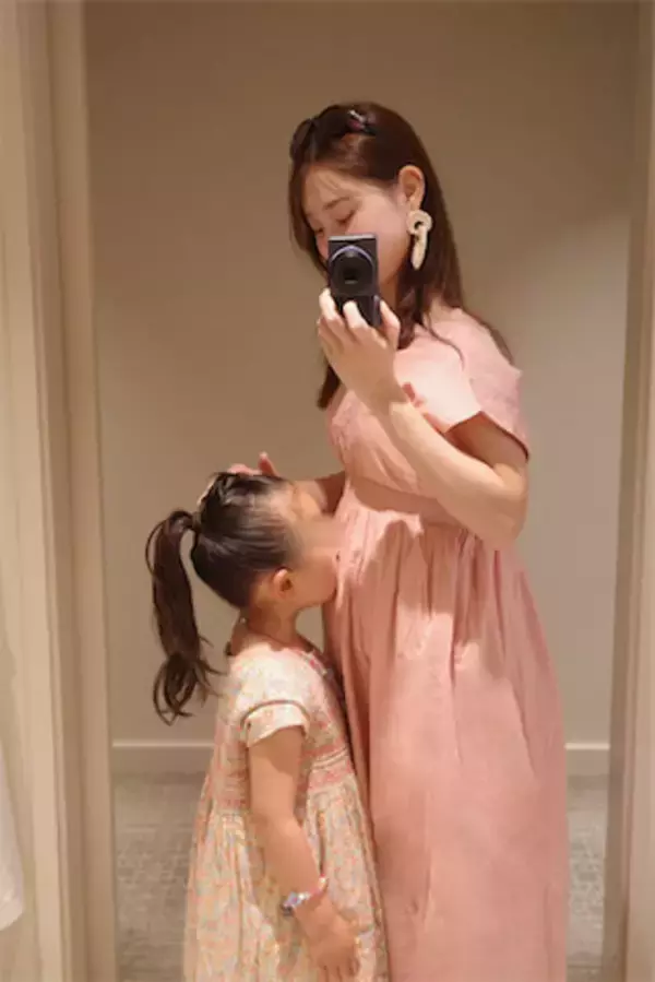 美容系YouTuber かじえり、第二子妊娠を報告 性別も明かす「来年1月頃に出産予定」