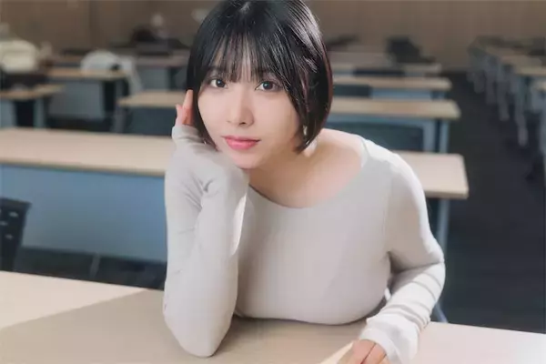 Iカップ薬剤師合格グラドル・三橋くん、「生々しすぎて大丈夫かな」初写真集で“無加工”挑戦