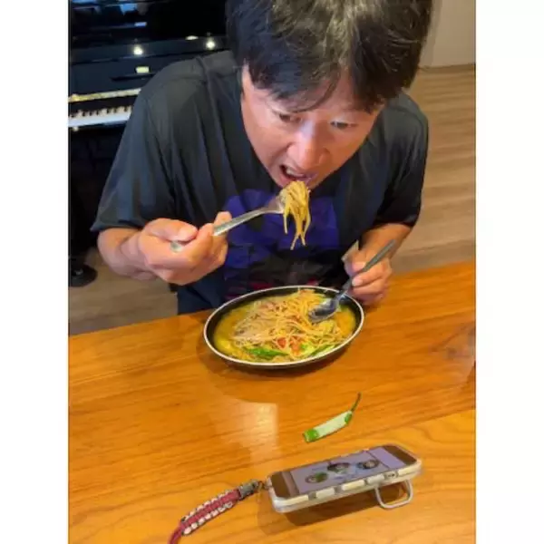 小原正子、「久しぶりに食べたいなぁー」夫･マック鈴木リクエストの"手作りパスタ"披露