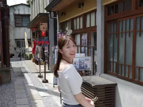 『めざまし』お天気キャスター・阿部華也子、ピタT×デニム姿で休日満喫「最高のラムネ日和」
