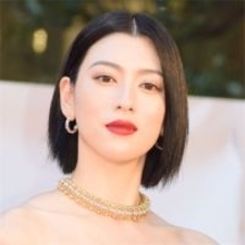 三吉彩花の背中タトゥーに賛否　芸能人の刺青が物議を醸す理由