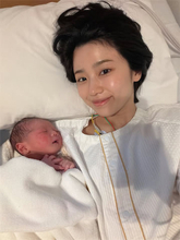 32歳元アイドルが第1子出産を報告「緊急で帝王切開になったりと波乱で最高な1日でした」