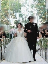 『バチェラー4』出演の34歳タレント、超豪華“結婚式”の写真を公開「リアルプリンセス」