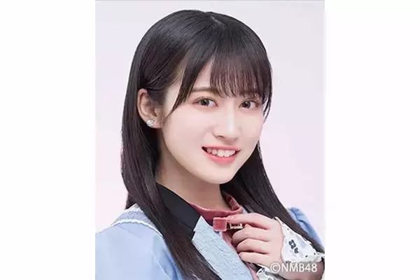 NMB48 川上千尋、柔肌バストのぞく"透明美"水着ショットが「最高しかない」