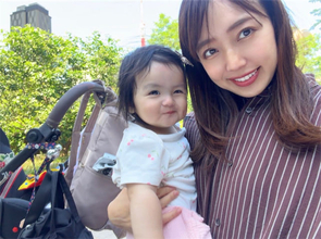 川崎希、次女・グーちゃんの‟ご機嫌”寝起きショットを公開「起きたてからニコニコ」