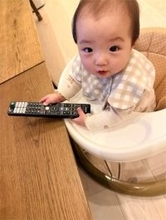 杉浦太陽、次女・夢空ちゃんの‟リモコン好き”にほっこり「返してくれますか？w」