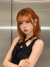 NiziU リク、“肌見せ”オトナっぽ衣装にファン歓喜　レアな制服姿も「まじで顔面優勝」