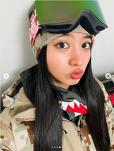 お茶目な表情で自撮りも、Koki,がスノボウェア姿のオフショット公開