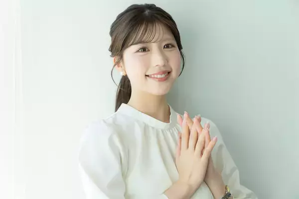 ウェザーニュースキャスター小林李衣奈、表現者としての原点「ミュージカル一筋の経験が活きている」