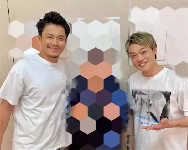 おばたのお兄さん、本家・小栗旬との共演ショット公開「もう既に面白い」