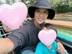 竹内由恵アナ、「ナガシマスパーランド」で4歳息子と2ショット&2歳娘の浴衣姿披露