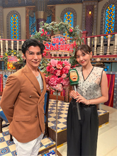武田真治、22歳下モデル妻と"夫婦初共演"「奥さん美人」「品があって素敵なご夫婦」