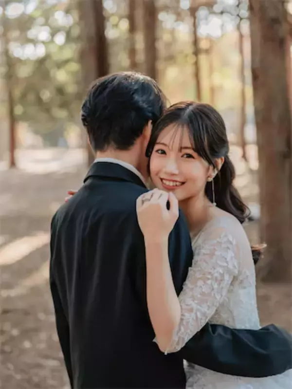 27歳・元HKT48メンバー、実業家夫とのウエディングフォト公開「慣れなくて終始ソワソワ」