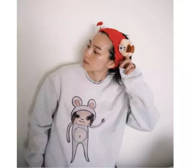 「のん、奈良美智コラボスウェットなど“キャラ渋滞”私服ショット」の画像