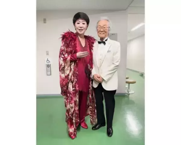 「美川憲一、菅原洋一さんを追悼…生涯現役の思い受け継ぐ」の画像