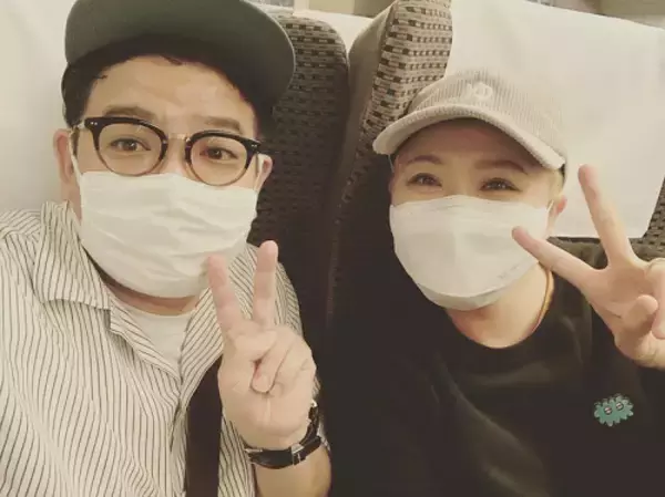 「丸山桂里奈、ミキ昴生とのピースショット「元気出た～」」の画像