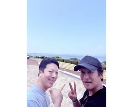 片岡愛之助、「笑いっぱなし」八代目尾上菊五郎とのバス旅オフショ披露
