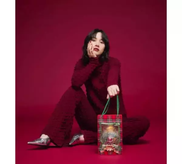 「のん、X'masの贈り物のような最新ショットにファン歓喜」の画像