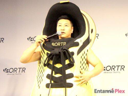 チョコプラ、人生初のスニーカー着ぐるみの着心地は？「意外と…」