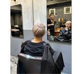 「研ナオコ、美容院でまさかの爆笑、鏡越しショットに反響」の画像2