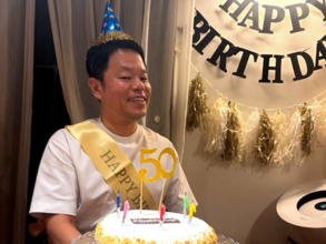 ダイアン津田の妻、夫の50歳誕生日＆初著書発売を祝福