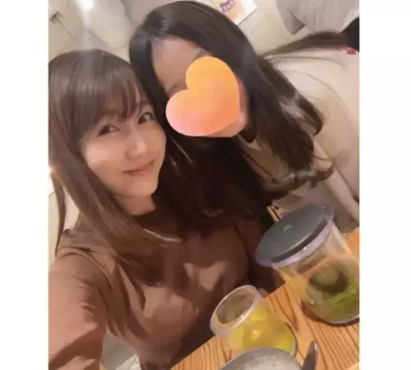 「安めぐみ、10歳長女と“久しぶりの2人ランチ”公開」の画像