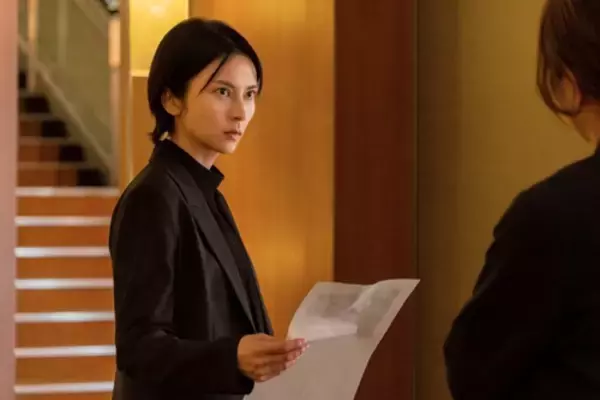 「ABEMAドラマ『スキャンダルイブ』 場面写真が公開に！」の画像