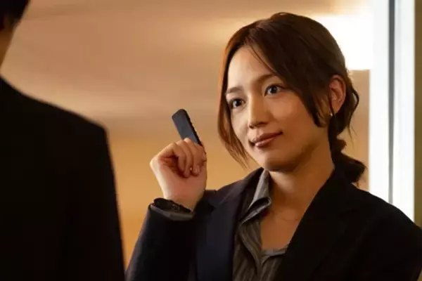 「ABEMAドラマ『スキャンダルイブ』 場面写真が公開に！」の画像