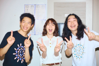 のん、かが屋の単独ライブ大満喫＆弾ける笑顔３ショット公開