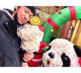 「東貴博「上野に行かなくてもパンダいるよ」１歳次女と浅草デート」の画像1