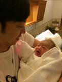 「東貴博、長女が生まれた頃の写真に親バカっぷり発揮」の画像1