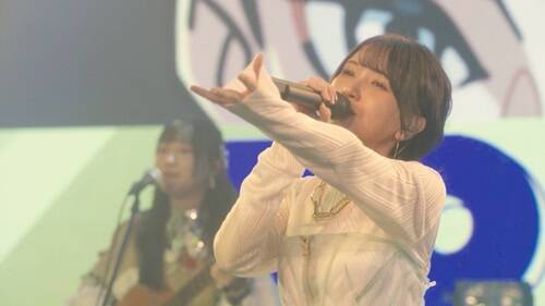 鬼頭明里、ポケカ大会応援ソングを特別番組で初披露