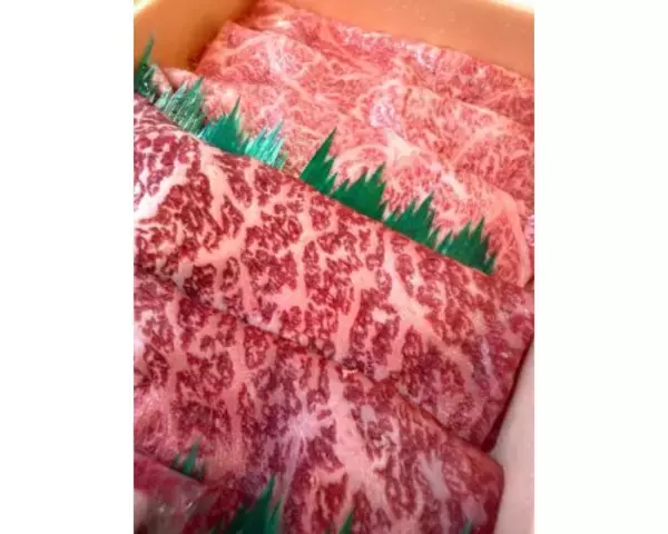 「東貴博、“お肉祭り”の豪華手料理披露＆満足気「絶品！」」の画像