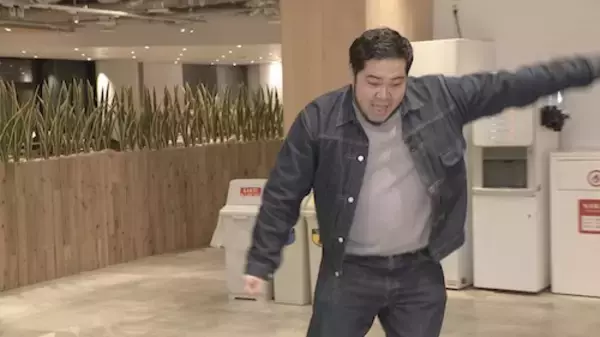 「ザコシからの超誇張モノマネの無茶振り地獄にケムリが悲鳴」の画像