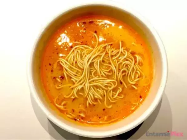 「ファン歓喜！復活の「一蘭とんこつ炎」、その人気の秘訣を確かめてみた！」の画像