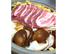 東貴博、妻・安めぐみ＆長女の注文で手作り寄せ鍋＆納豆うどん