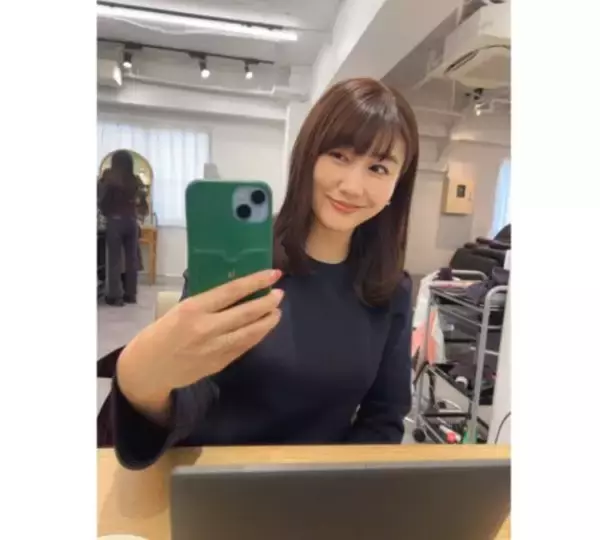 「安めぐみ、2025年最後の美容院で"つやさら"ヘアへ」の画像