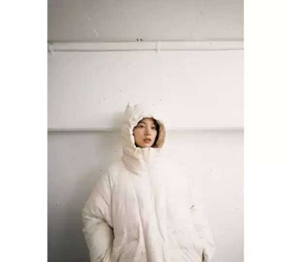 のん、猫耳・真っ白ダウンの冬私服コーデにファン悶絶