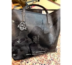 片岡愛之助、妻･藤原紀香からの誕プレ“五エ門バッグ”披露